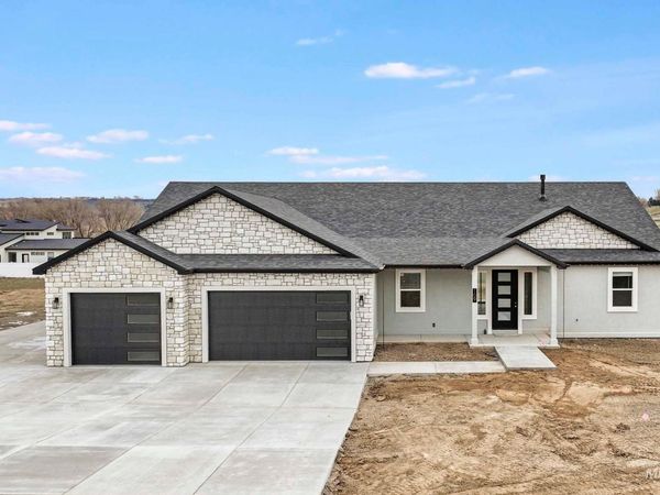 109 Stella Circle, Hagerman, ID 83332