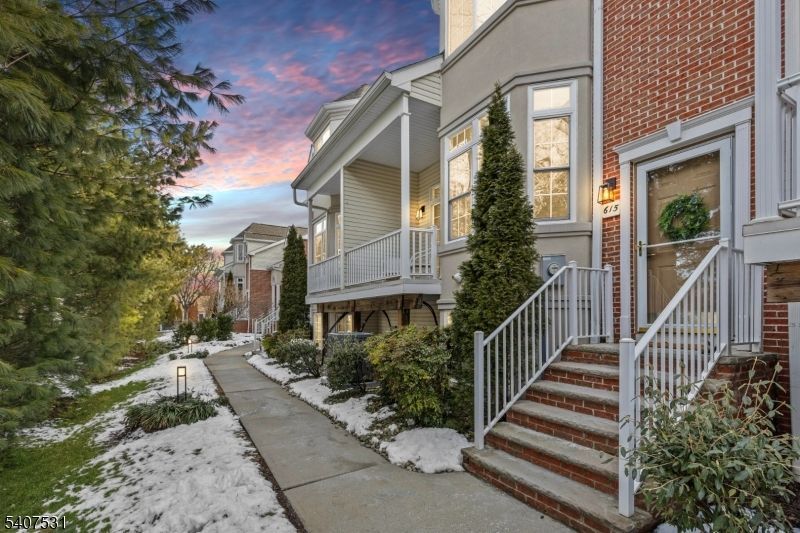 615 Maple Ct, Garwood, NJ 07027 Main Photo