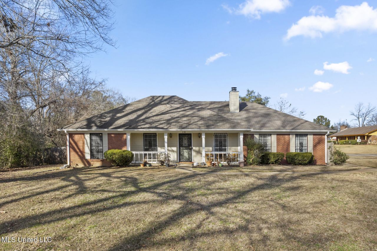 2103 Old Vicksburg Road, Clinton, MS 39056 Main Photo