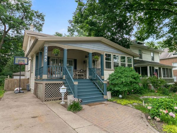 11345 S BELL Avenue, Chicago, IL 60643