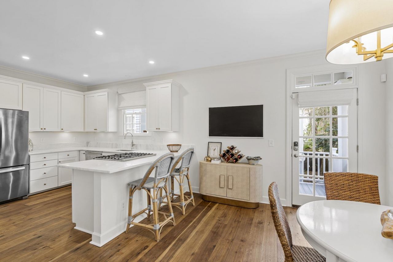 122 Smith Street Photo 5