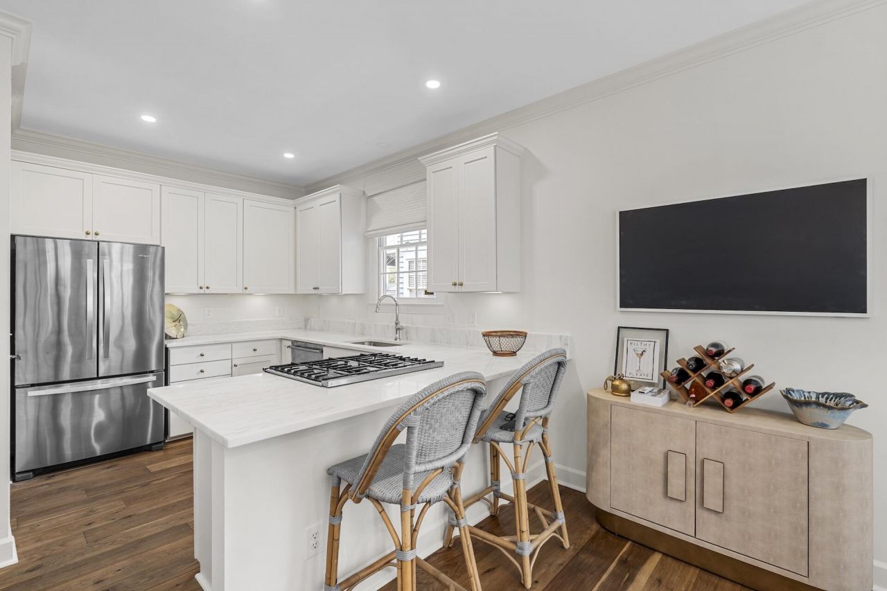 122 Smith Street Photo 6