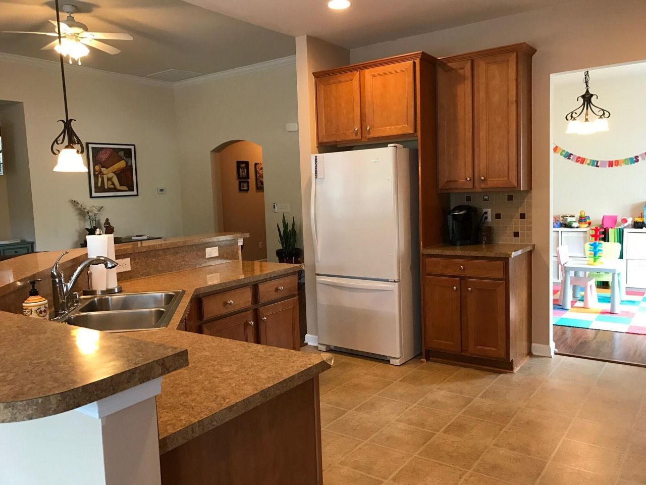 272 Mayfield Drive Photo 10