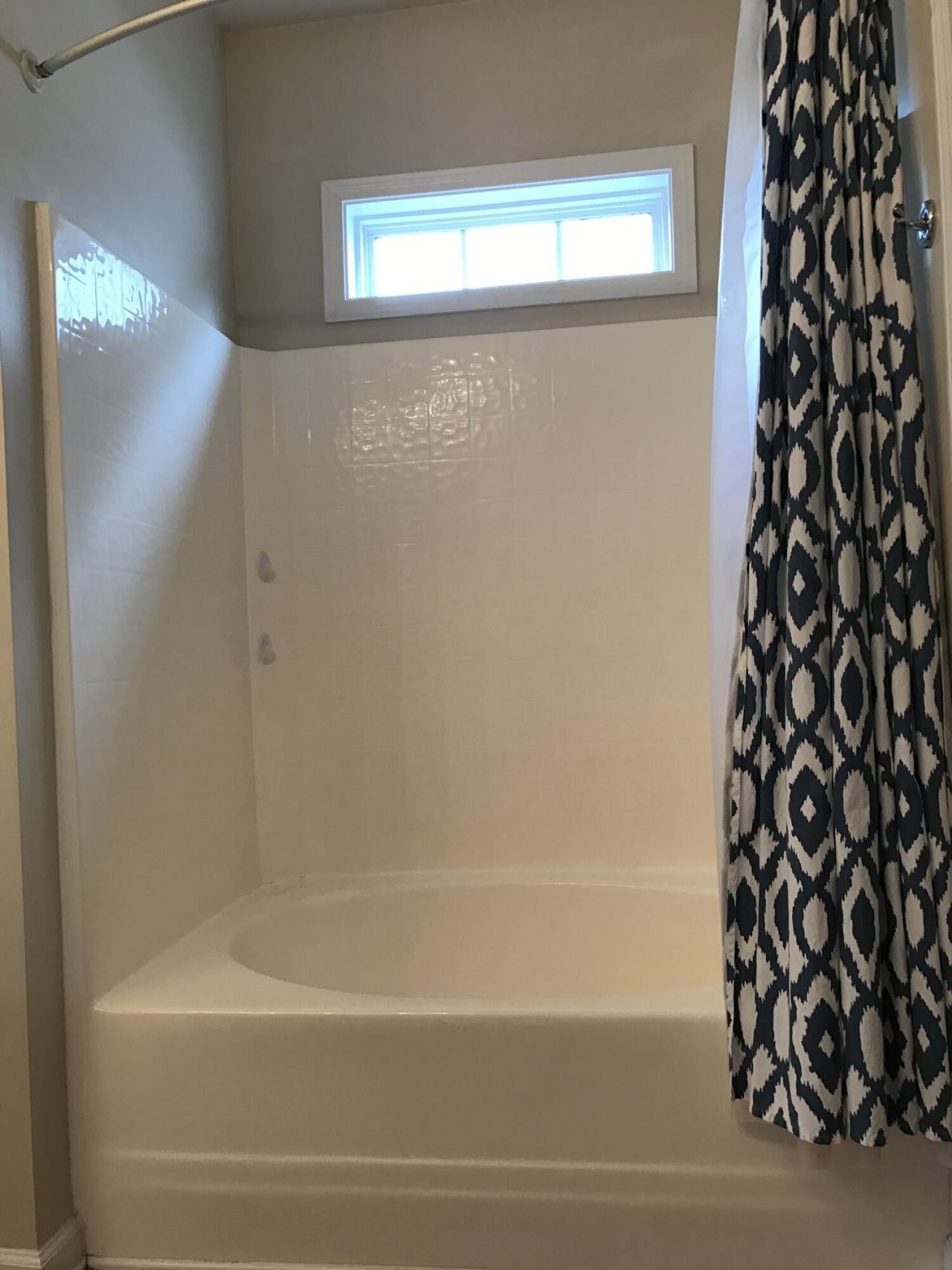 272 Mayfield Drive Photo 24