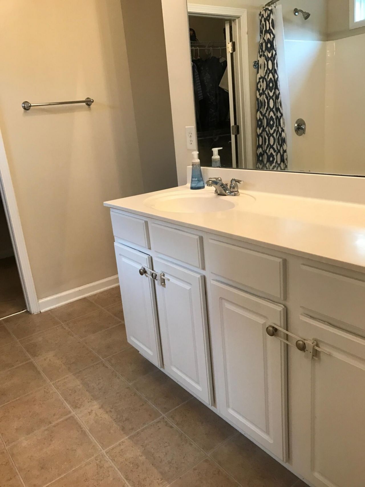 272 Mayfield Drive Photo 25