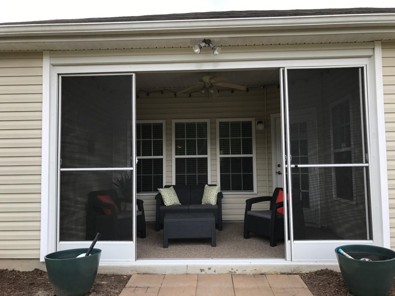 272 Mayfield Drive Photo 28