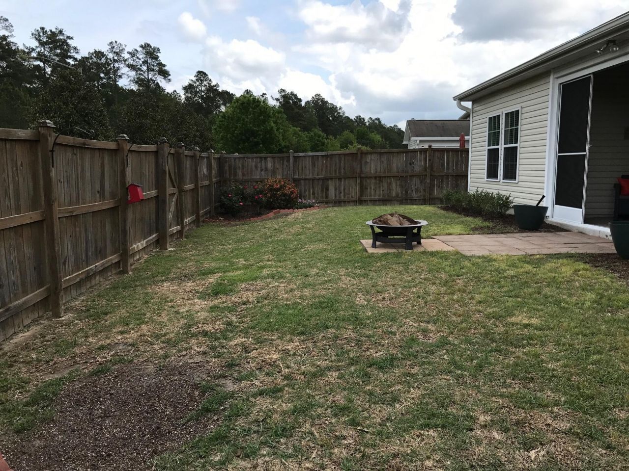 272 Mayfield Drive Photo 31