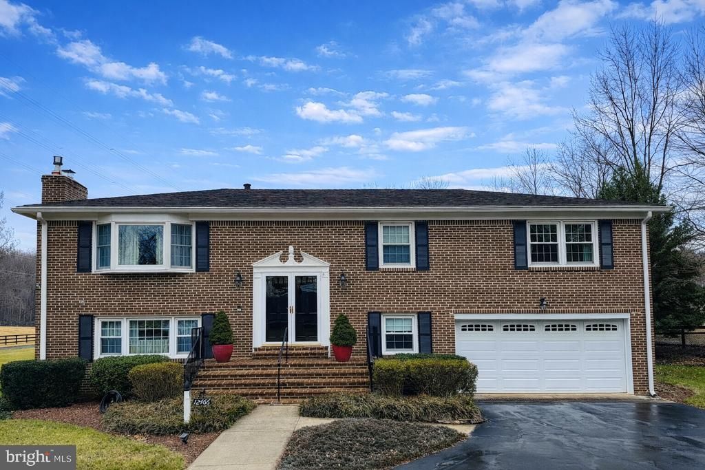 12466 Henderson Road, Clifton, VA 20124 Main Photo