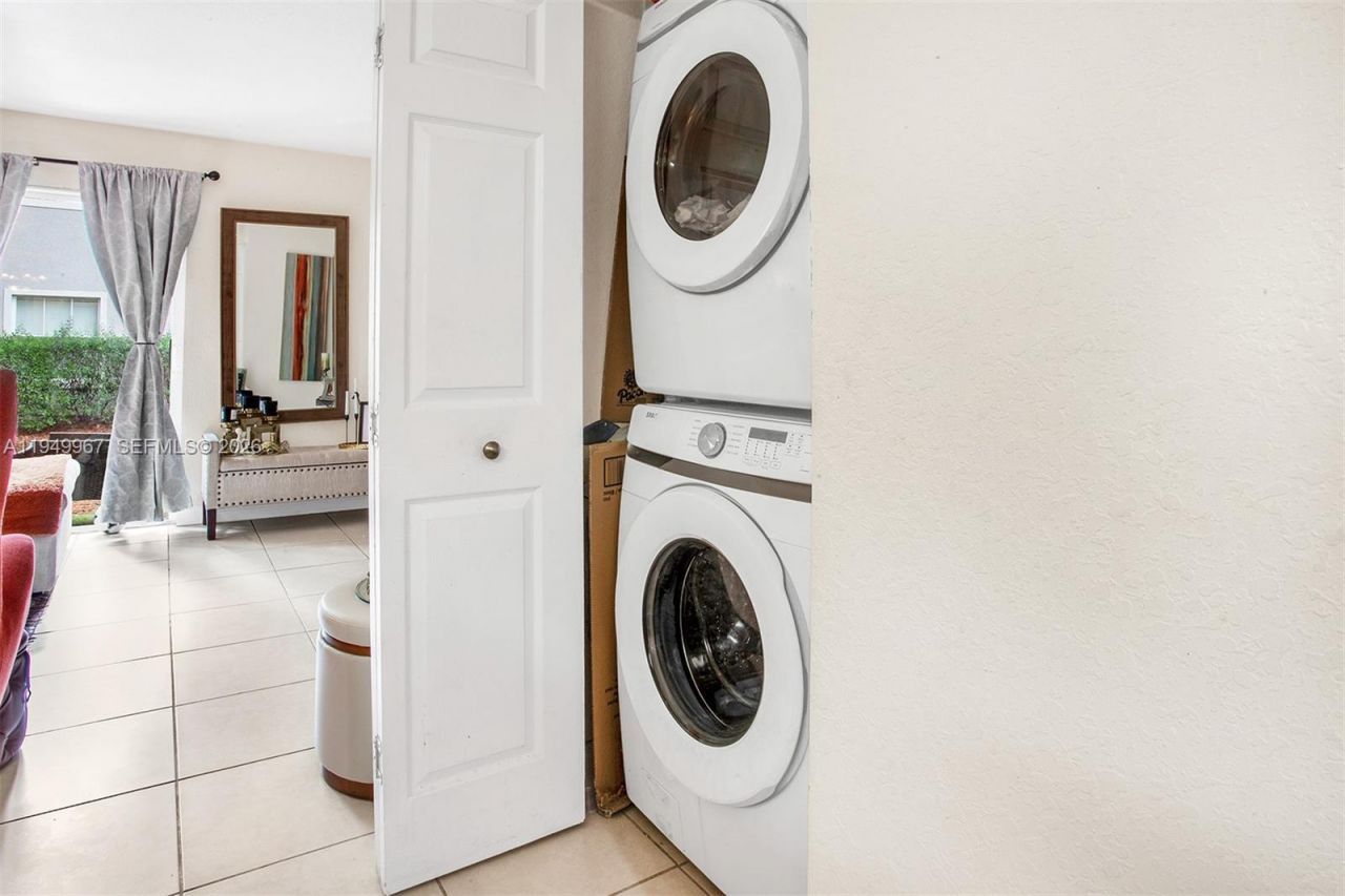 2615 SW 100th Ave, Unit 2615, Miramar, FL 33025 Photo