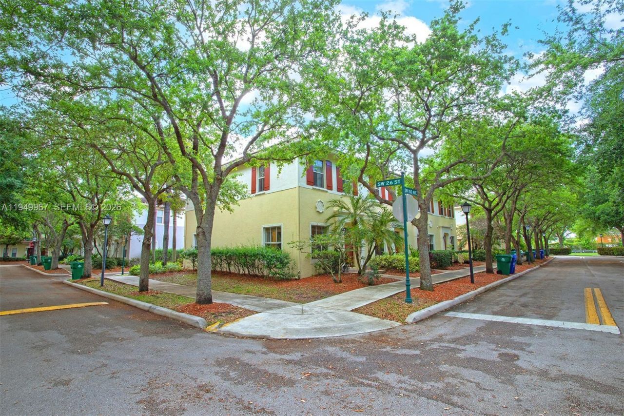 2615 SW 100th Ave, Unit 2615, Miramar, FL 33025 Photo