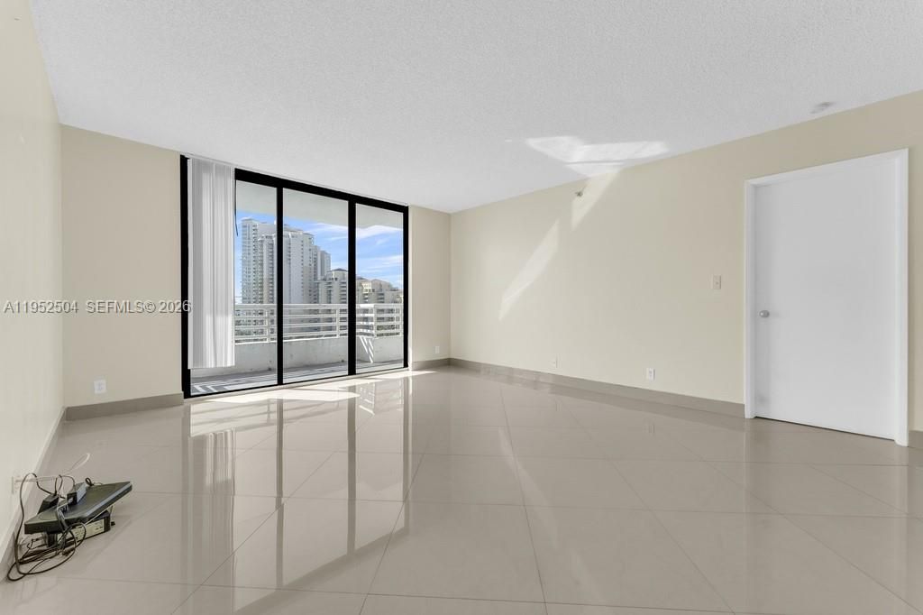 3300 NE 192nd St, Unit 1414, Aventura, FL 33180 Photo