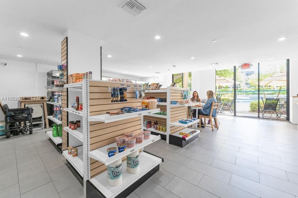 3300 NE 192nd St, Unit 1414, Aventura, FL 33180 Photo