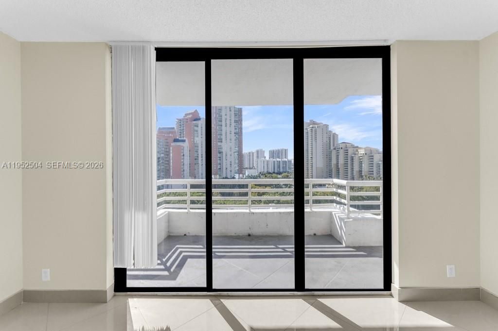 3300 NE 192nd St, Unit 1414, Aventura, FL 33180 Photo