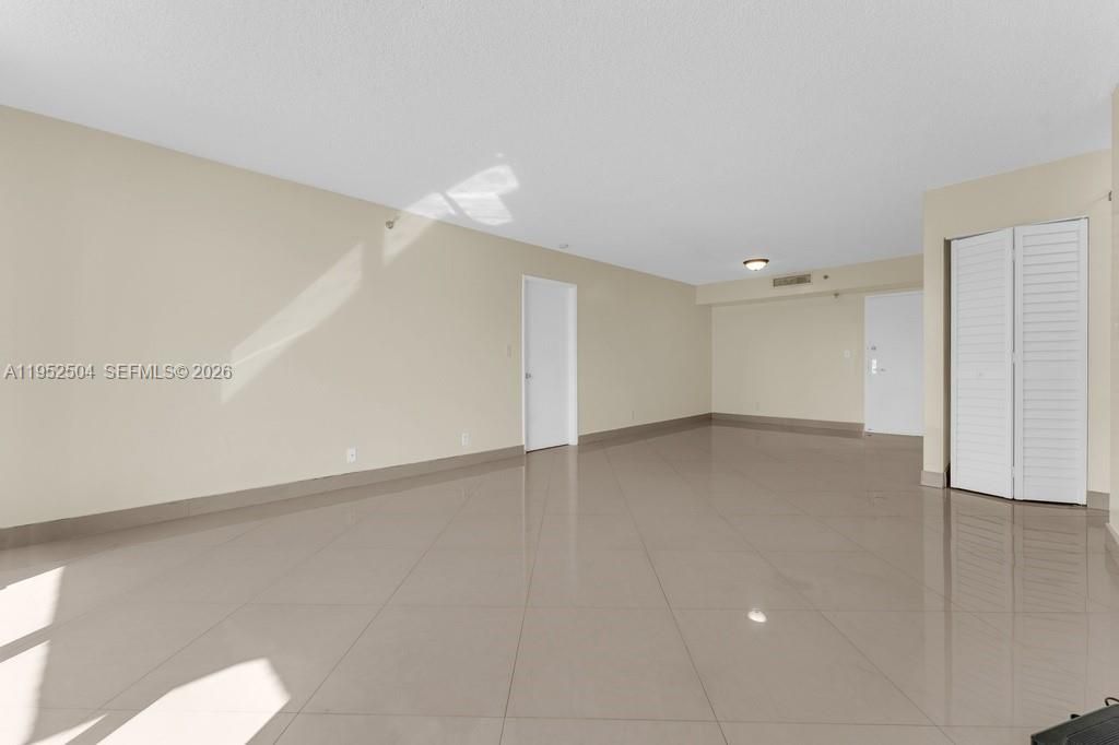 3300 NE 192nd St, Unit 1414, Aventura, FL 33180 Photo