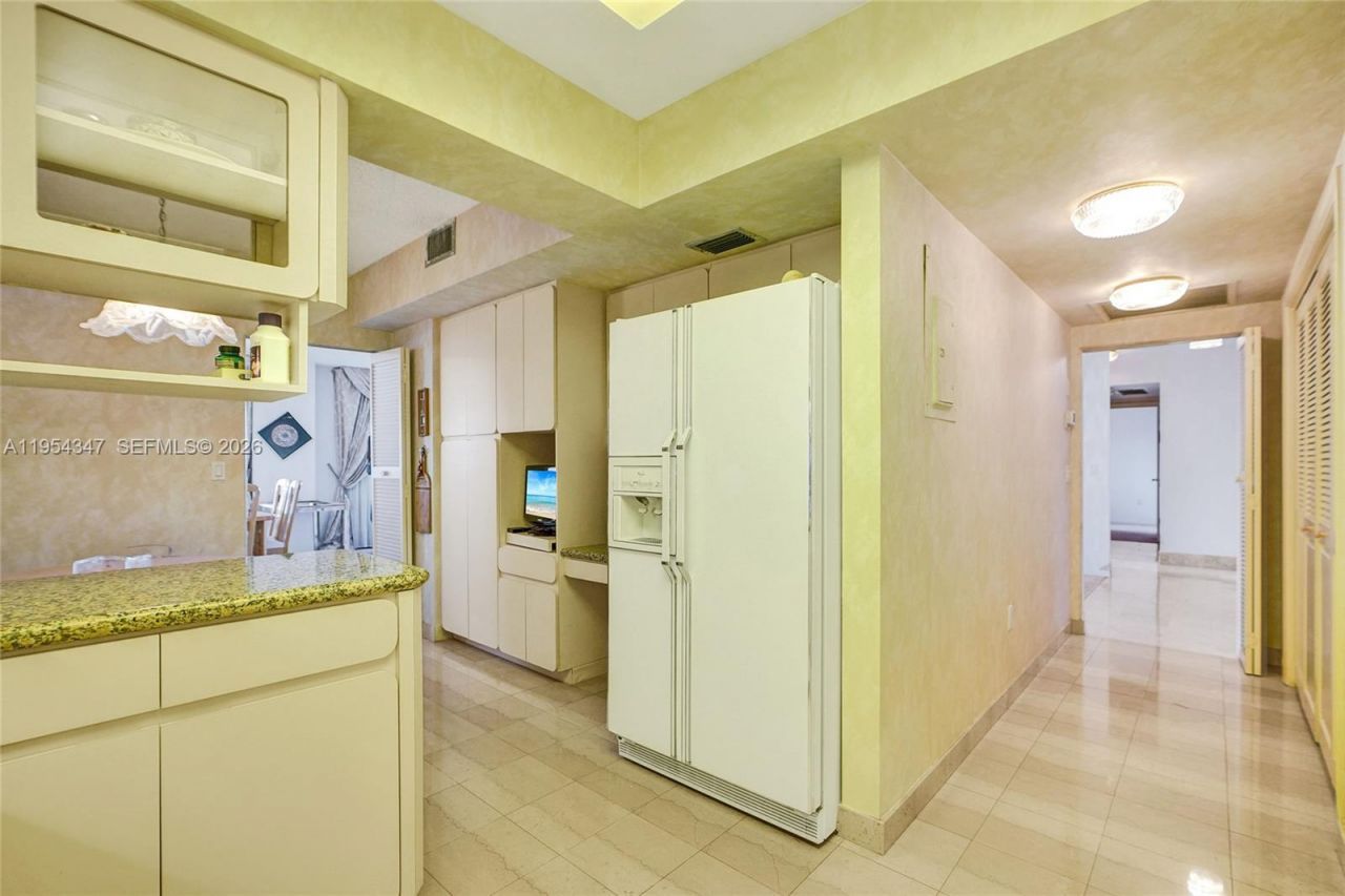 9801 Collins Ave, Unit 8S, Bal Harbour, FL 33154 Photo