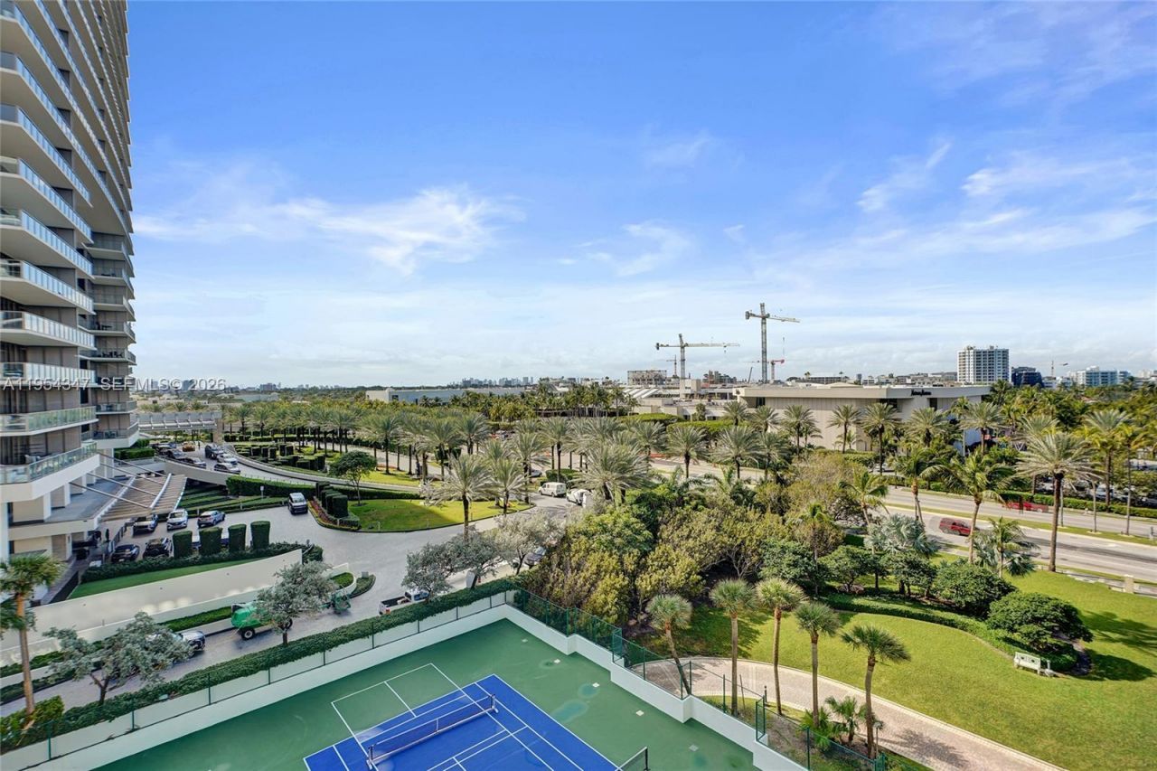 9801 Collins Ave, Unit 8S, Bal Harbour, FL 33154 Photo