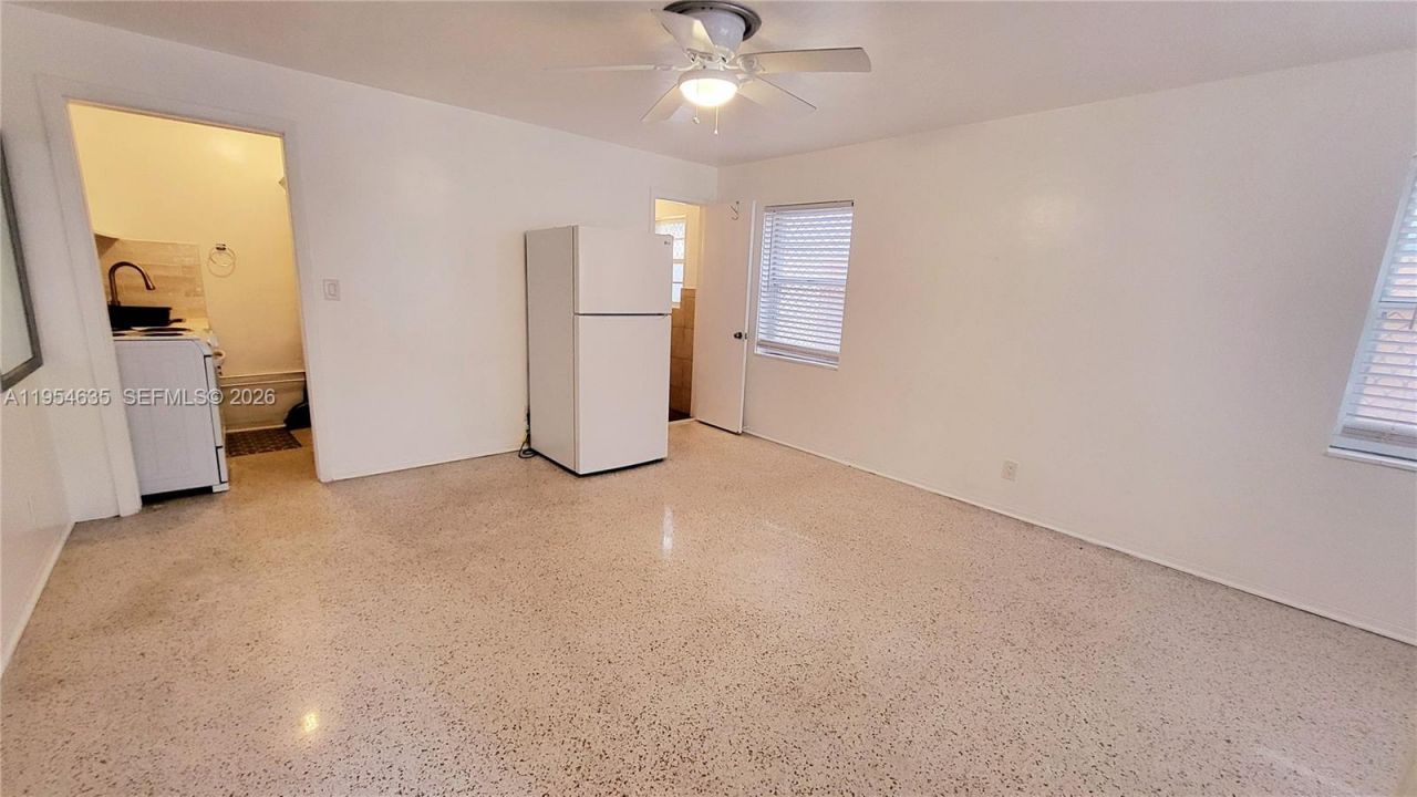 215 S 12th Ave, Unit Back, Hollywood, FL 33019 Photo