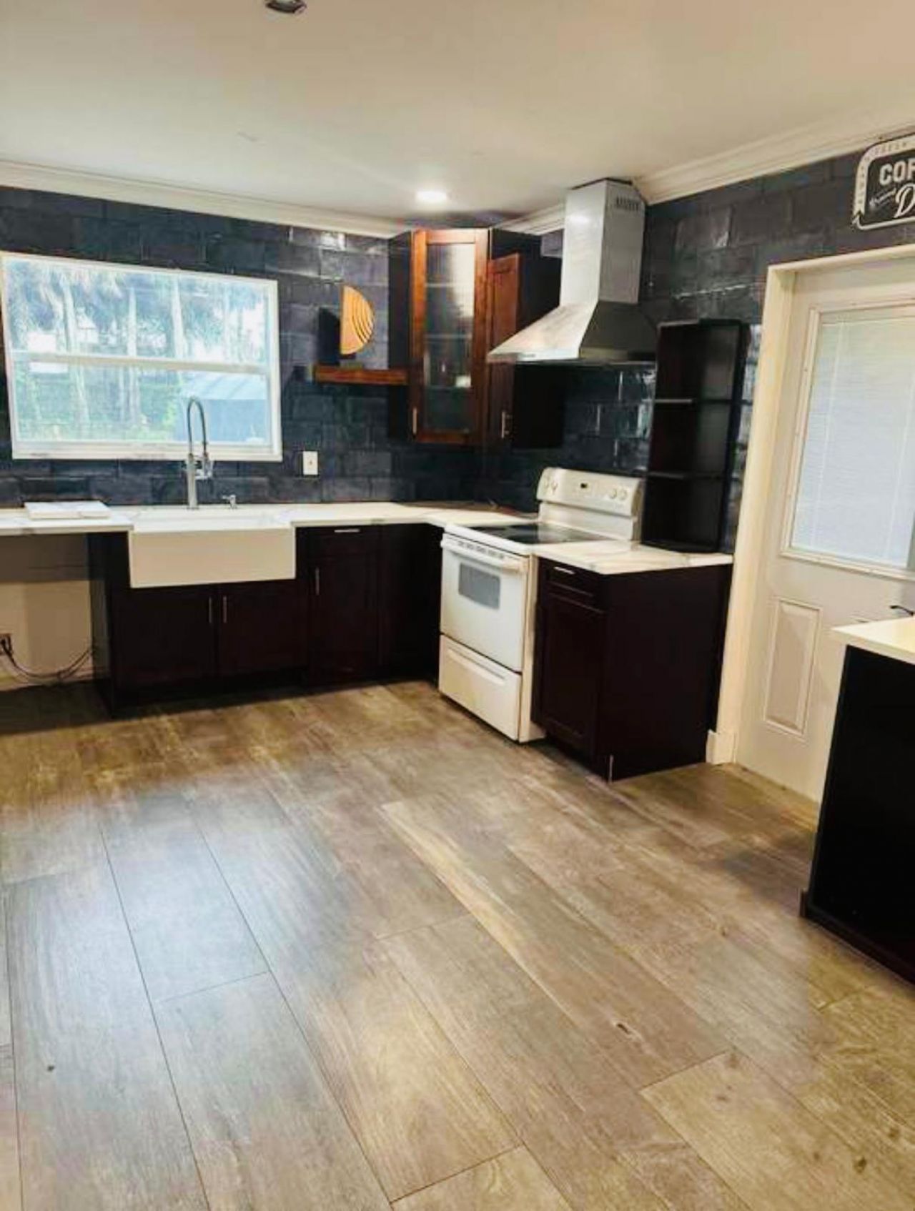 214 Westwood Circle E, West Palm Beach, FL 33411 Photo