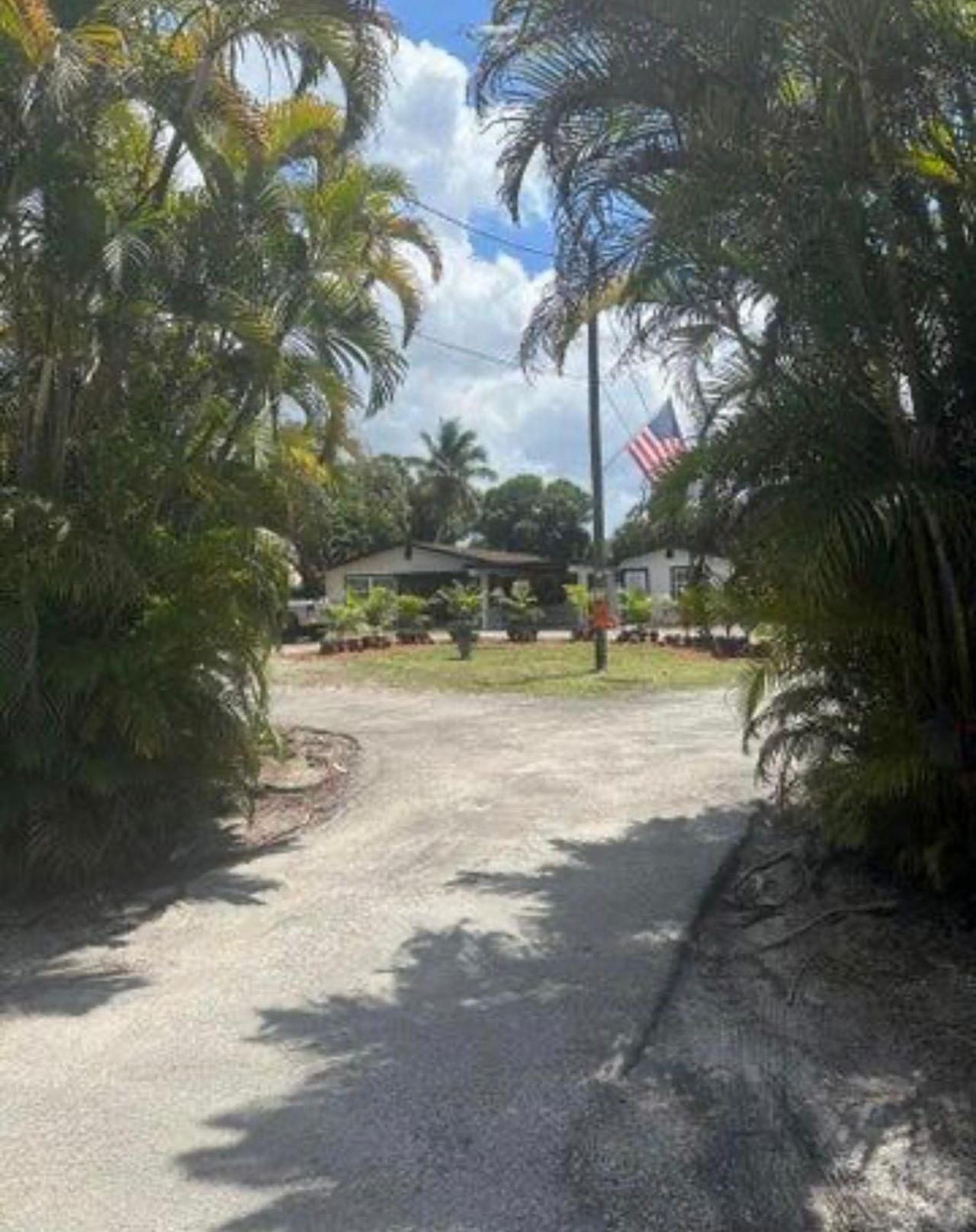 214 Westwood Circle E, West Palm Beach, FL 33411 Photo