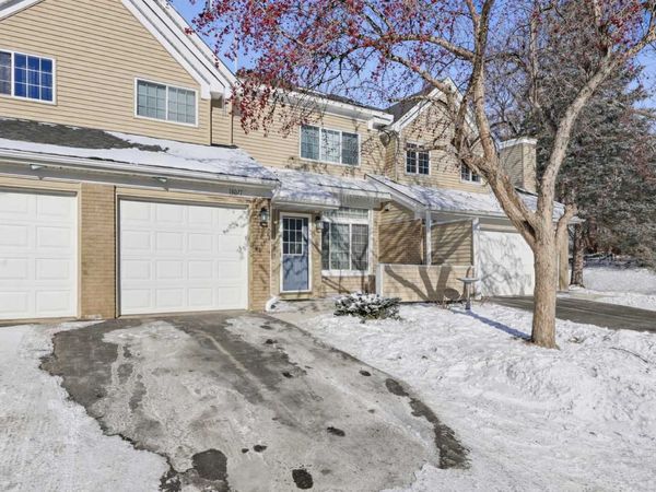 18071 Settlers Way, Eden Prairie, MN 55347