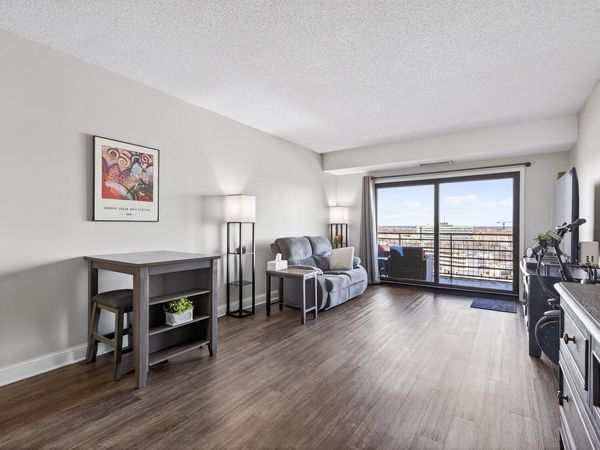 26 10th Street W, Unit 2004, Saint Paul, MN 55102