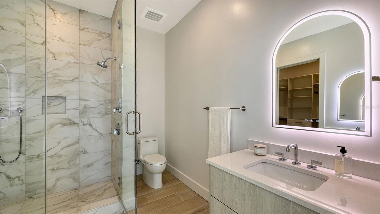 33 S Palm Avenue, Unit 904, Sarasota, FL 34236 Photo