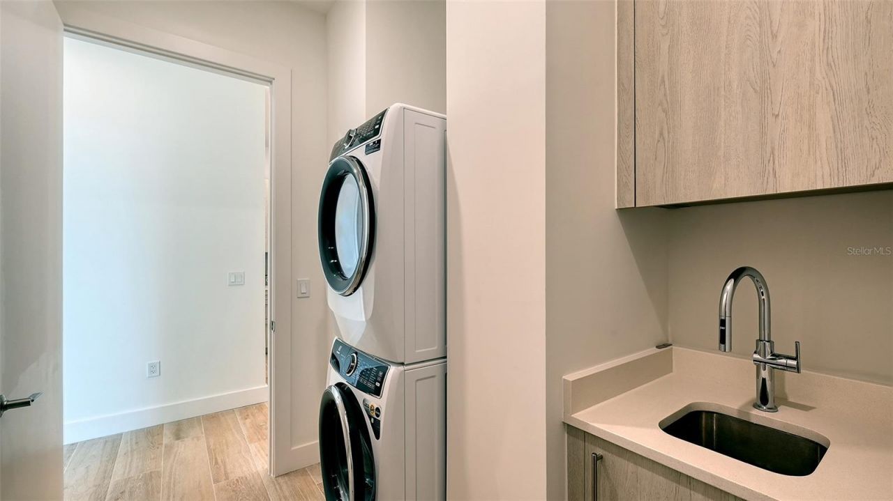 33 S Palm Avenue, Unit 904, Sarasota, FL 34236 Photo