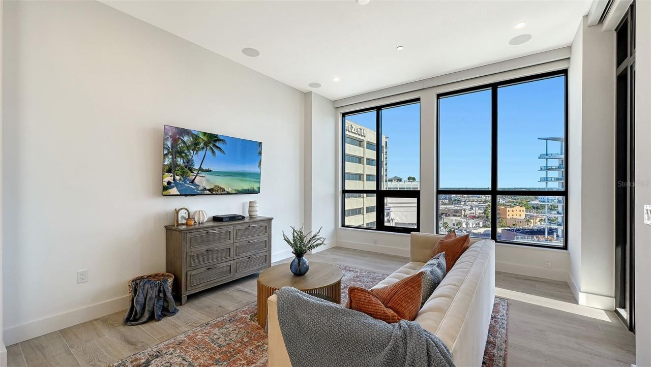 33 S Palm Avenue, Unit 904, Sarasota, FL 34236 Photo