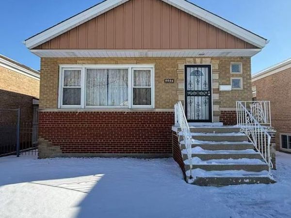 4445 S Kedvale Avenue, Chicago, IL 60632