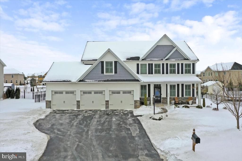 2358 Austin Avenue Avenue, Chambersburg, PA 17202 Main Photo