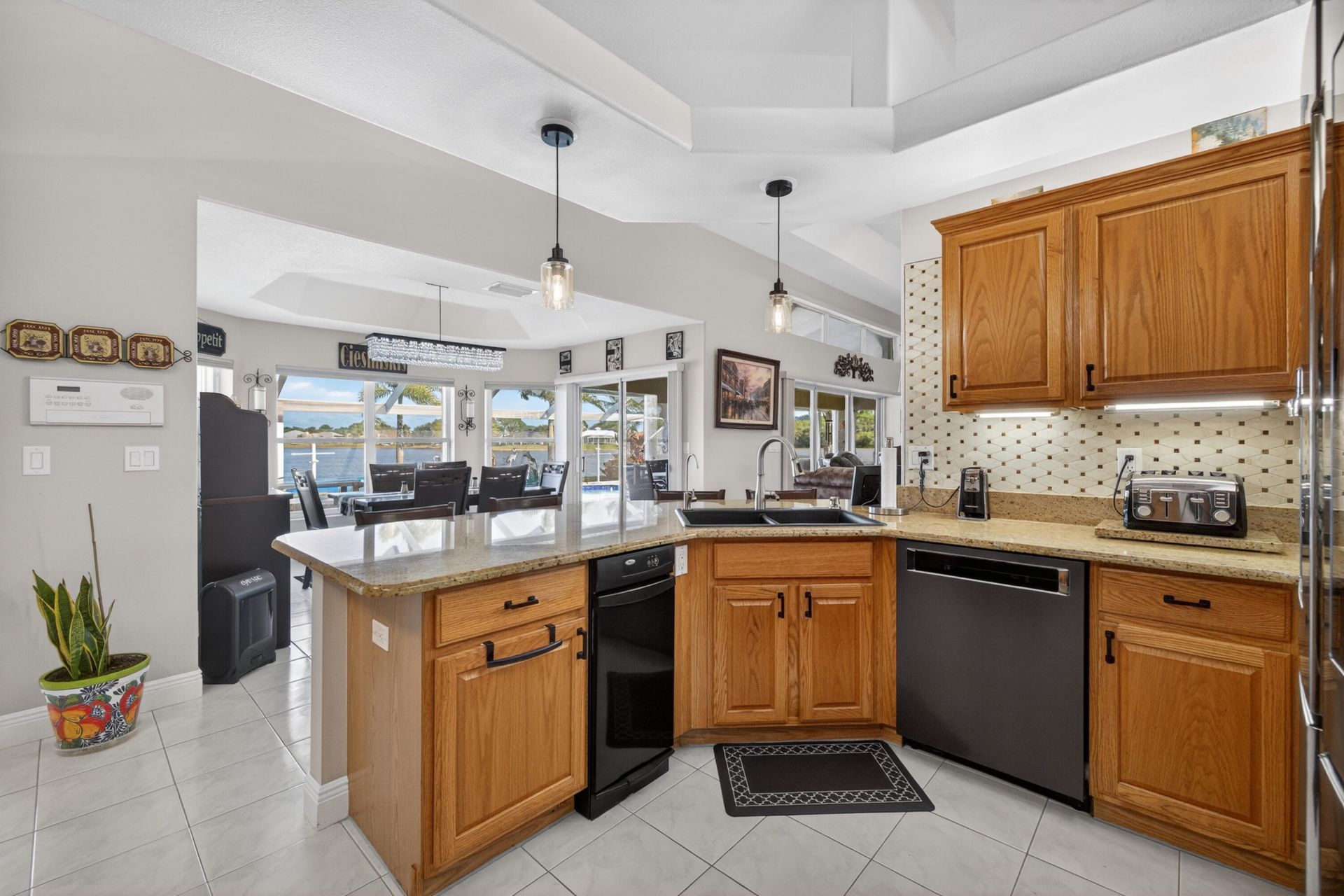 411 SW Thistle Trail, Port Saint Lucie, FL 34953 Photo