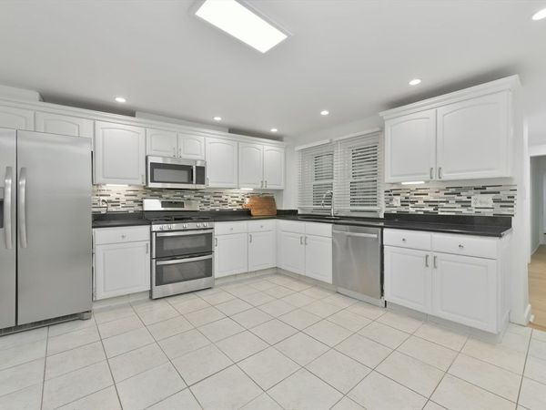 144-144A Salem St, Boston, MA 02113