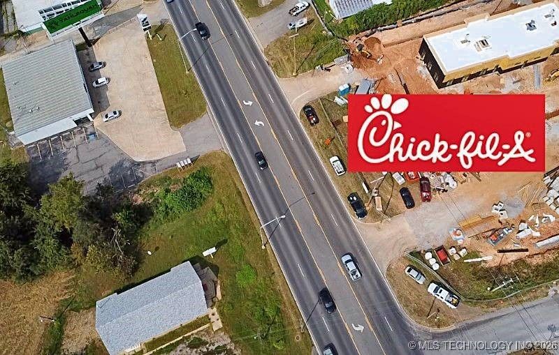 2602 S Muskogee Avenue, Tahlequah, OK 74464 Main Photo