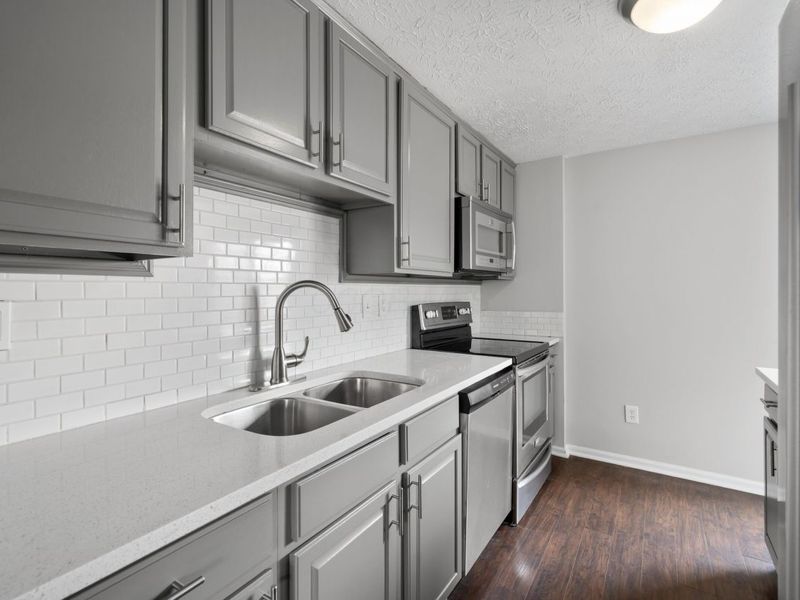 7370 Coldstream Drive, Columbus, OH 43235 Photo 10