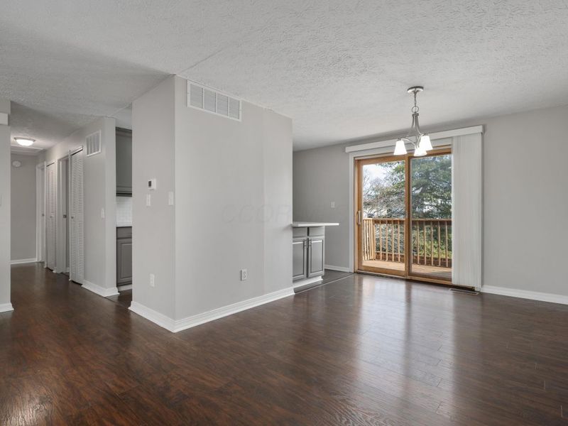 7370 Coldstream Drive, Columbus, OH 43235 Photo 8