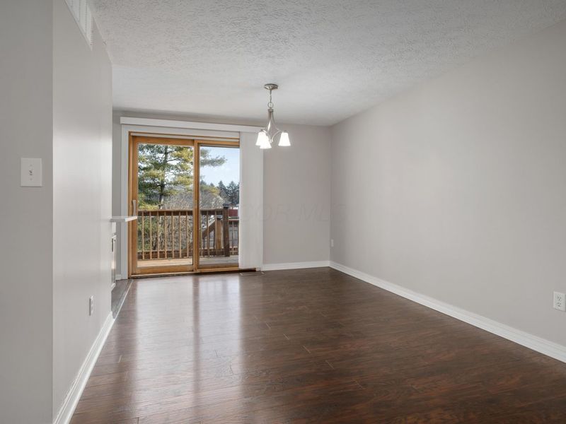 7370 Coldstream Drive, Columbus, OH 43235 Photo 9