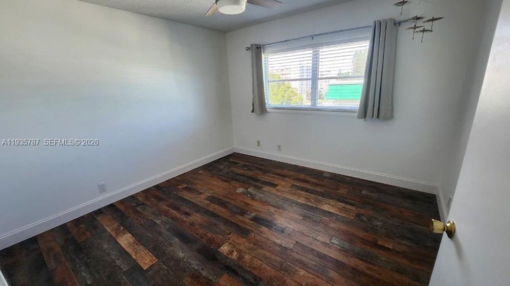 700 NE 14th Ave, Unit 401, Hallandale Beach, FL 33009 Photo