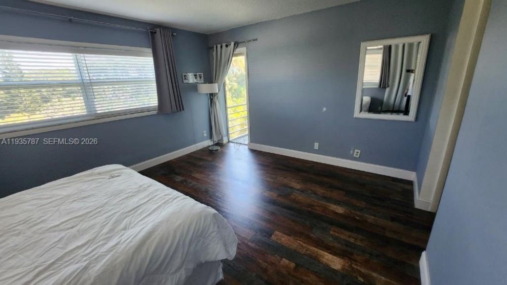 700 NE 14th Ave, Unit 401, Hallandale Beach, FL 33009 Photo