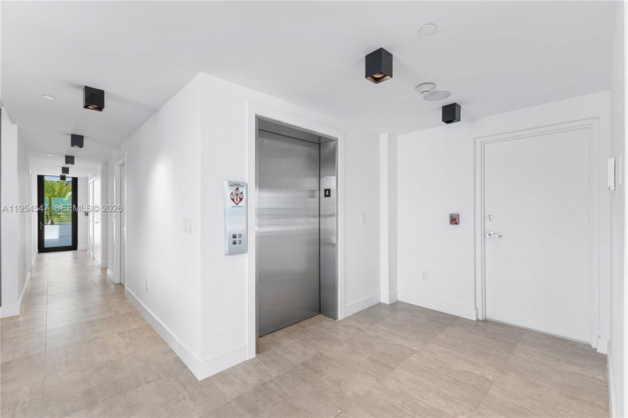 1930 Bay Dr Second Level Un, Unit 1, Miami Beach, FL 33141 Photo