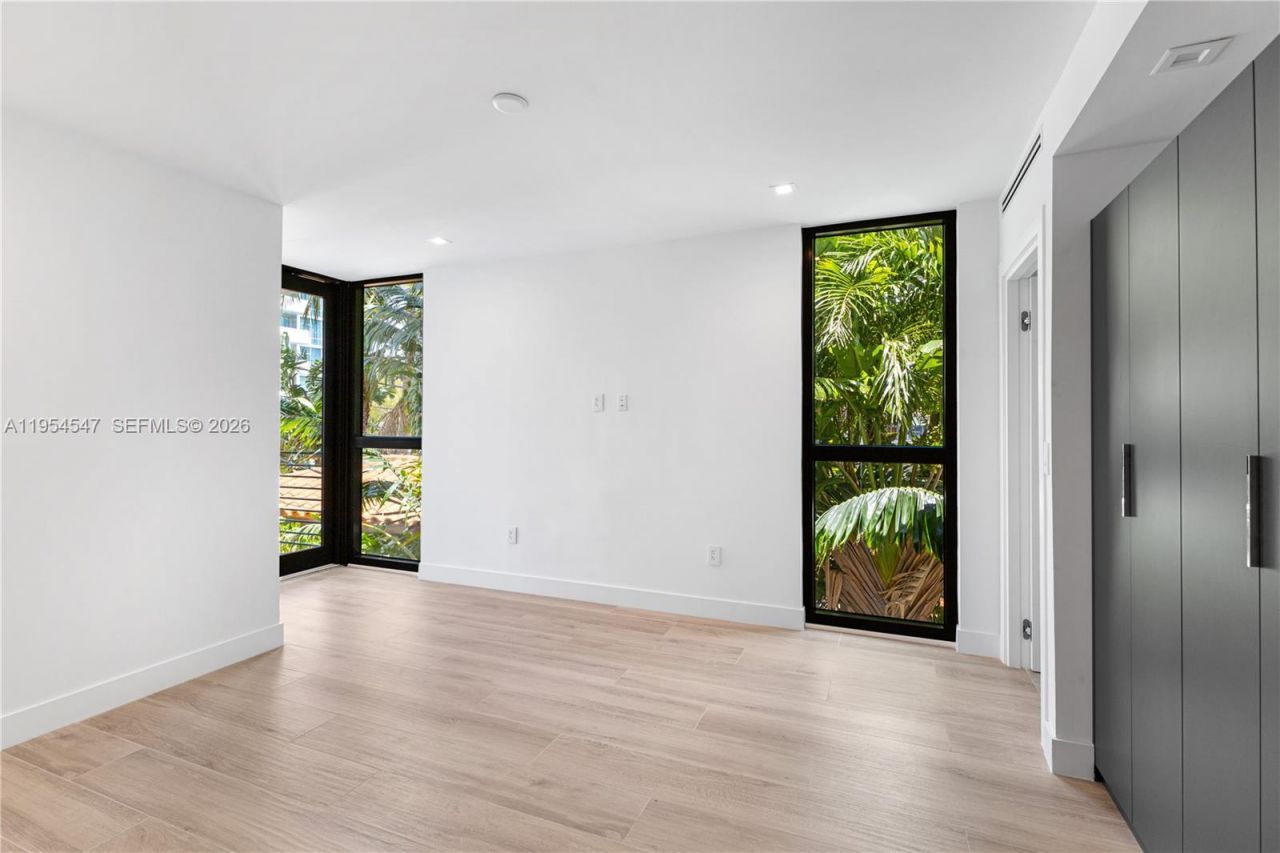 1930 Bay Dr Second Level Un, Unit 1, Miami Beach, FL 33141 Photo