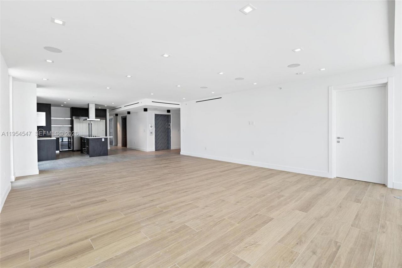 1930 Bay Dr Second Level Un, Unit 1, Miami Beach, FL 33141 Photo