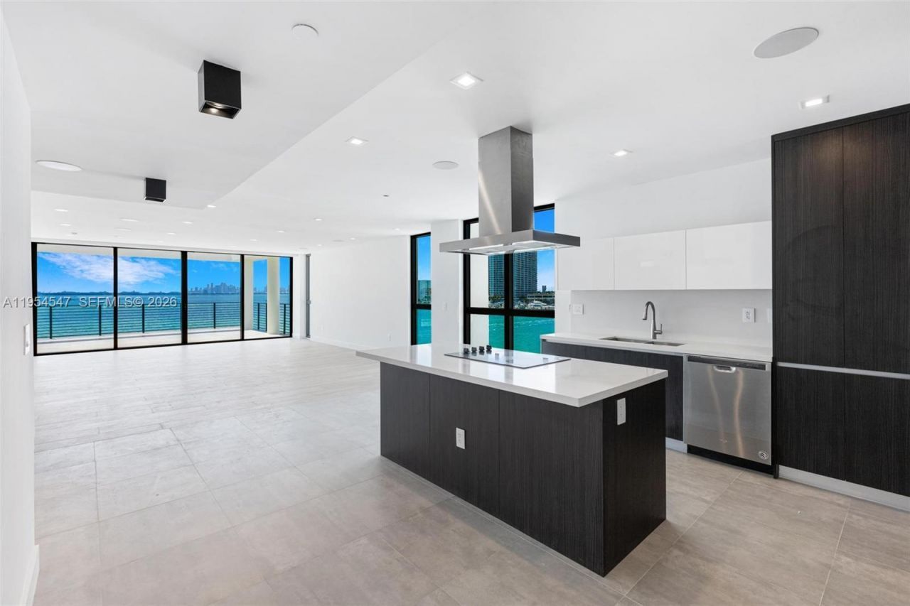 1930 Bay Dr Second Level Un, Unit 1, Miami Beach, FL 33141 Photo