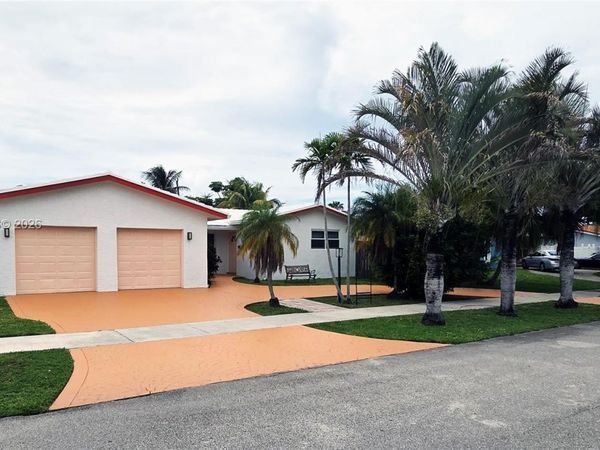 1245 Coral Ln, Hollywood, FL 33019