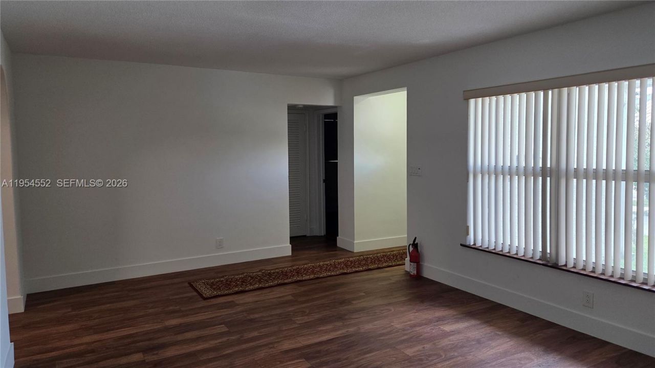 1245 Coral Ln, Hollywood, FL 33019 Photo