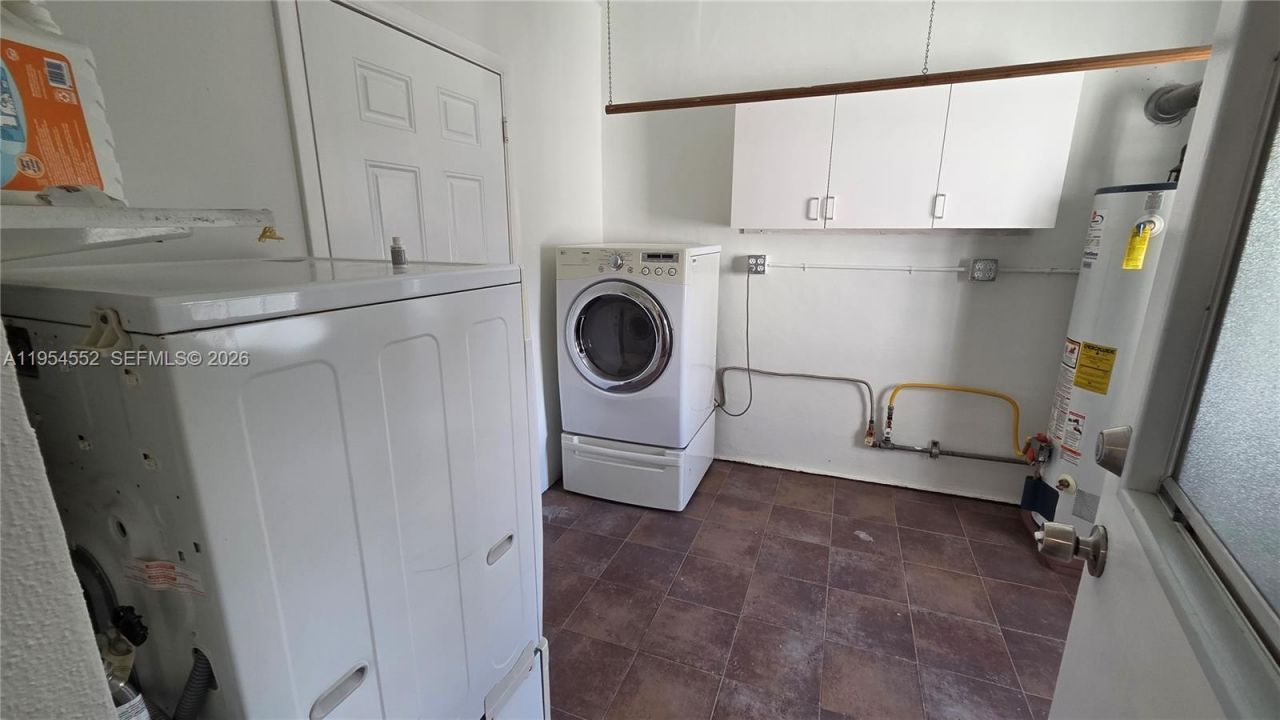 1245 Coral Ln , Hollywood, FL 33019 Photo