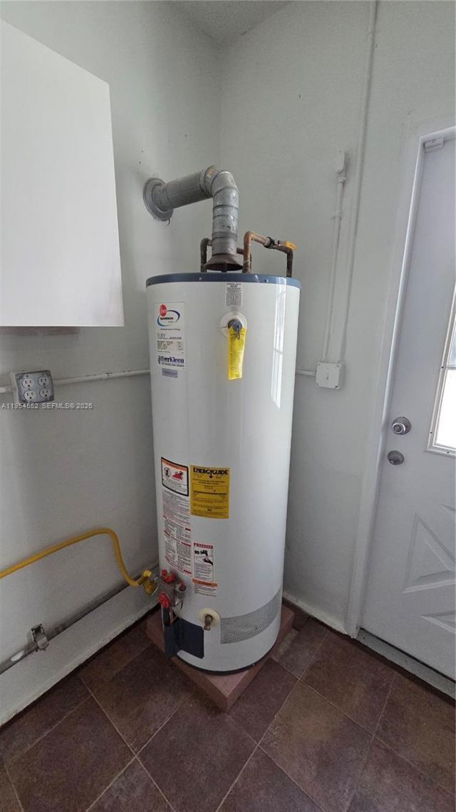 1245 Coral Ln , Hollywood, FL 33019 Photo