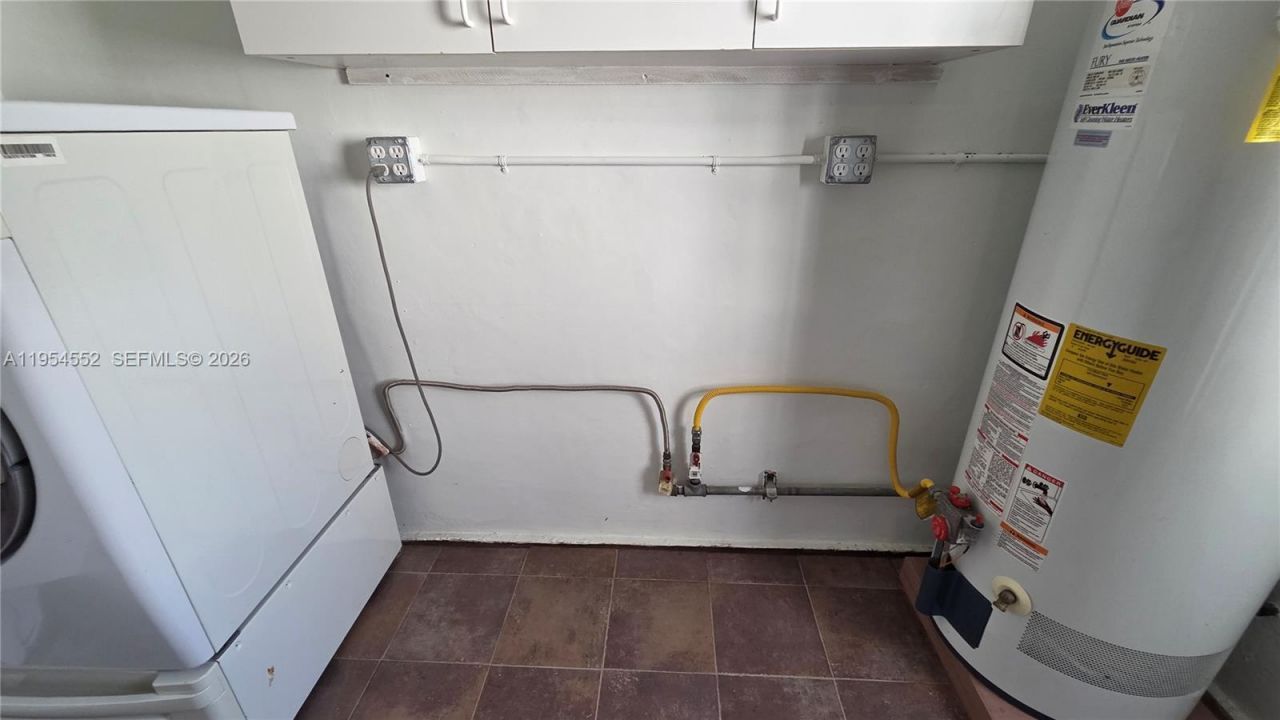 1245 Coral Ln , Hollywood, FL 33019 Photo