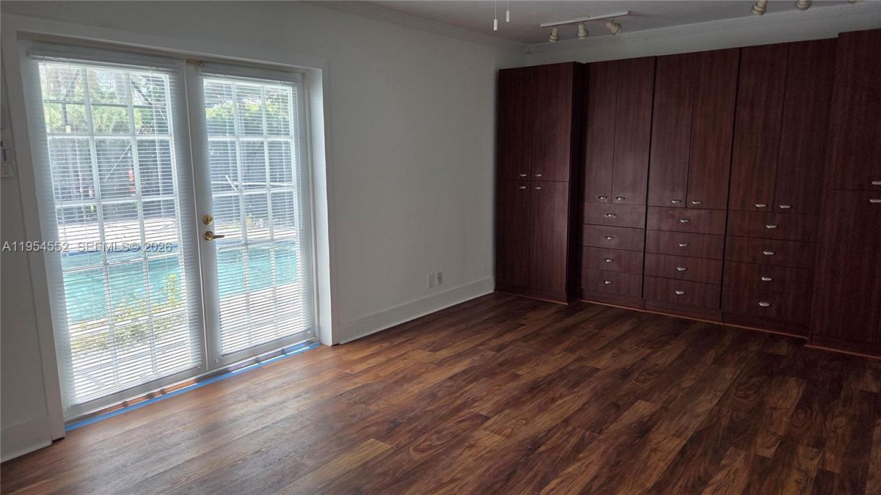1245 Coral Ln, Hollywood, FL 33019 Photo