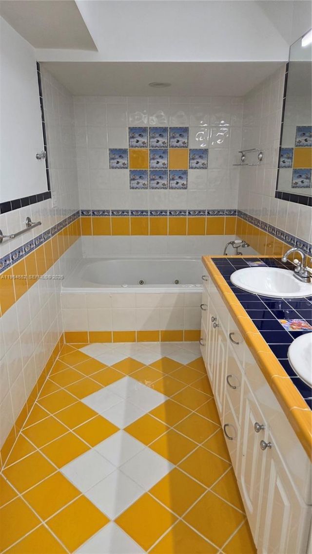 1245 Coral Ln, Hollywood, FL 33019 Photo