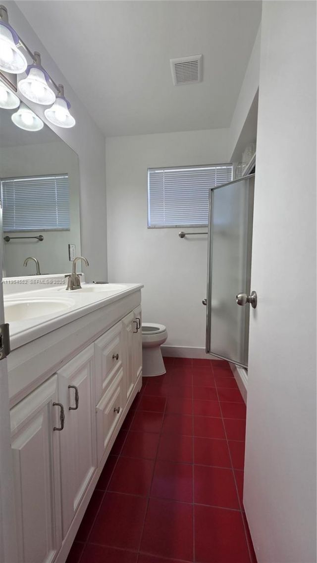 1245 Coral Ln, Hollywood, FL 33019 Photo